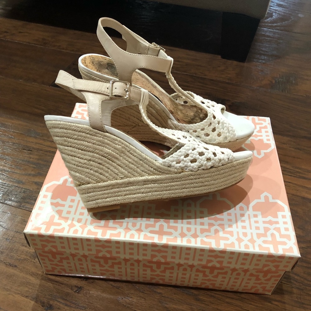 Gianni Bini espadrille wedge
